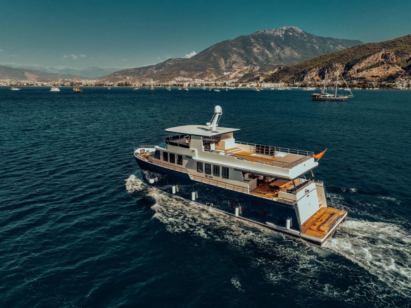 Beluga Trawler Göcek — photo 2
