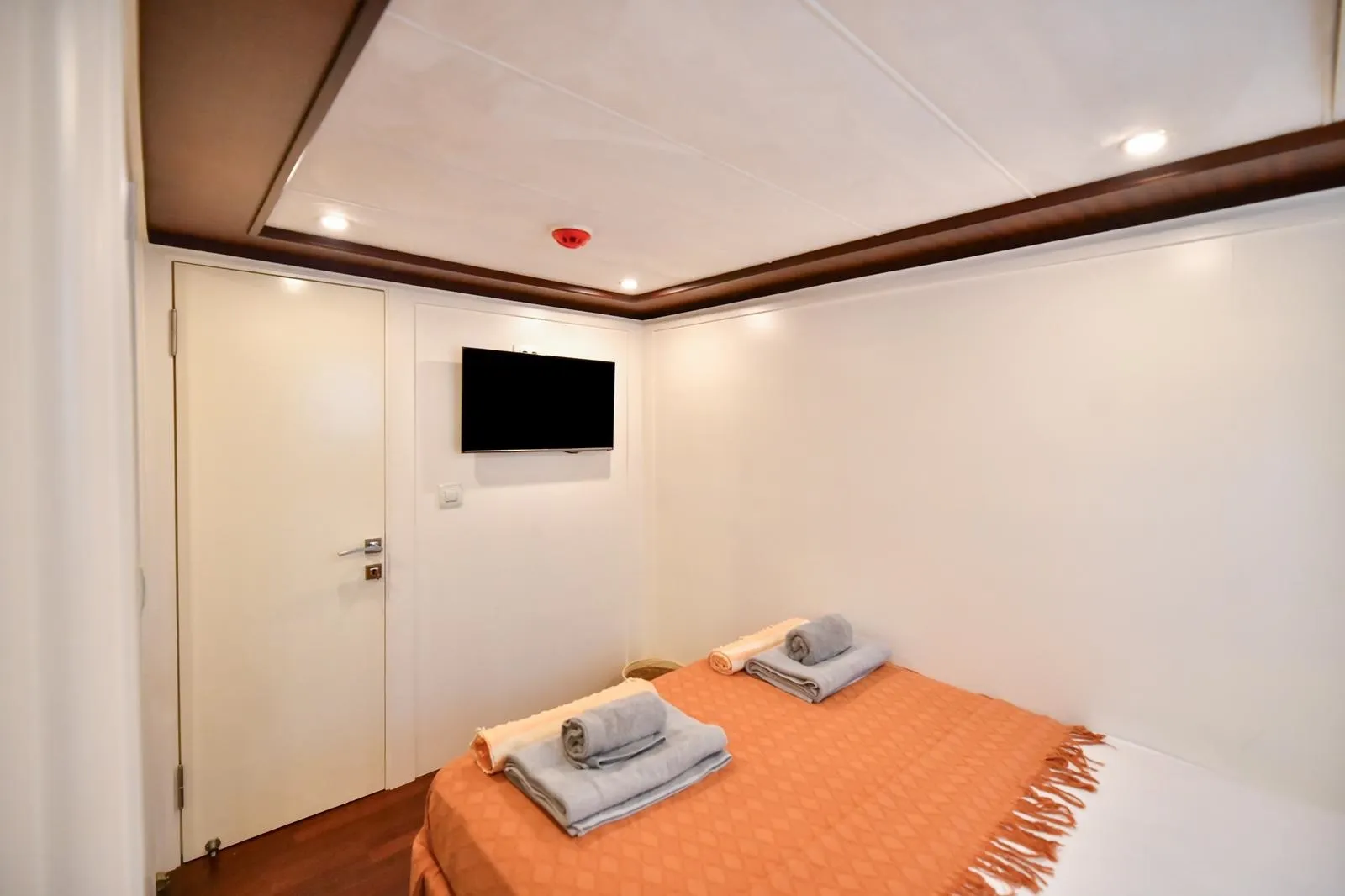 Ruzanna 1 Trawler Fethiye — photo 10